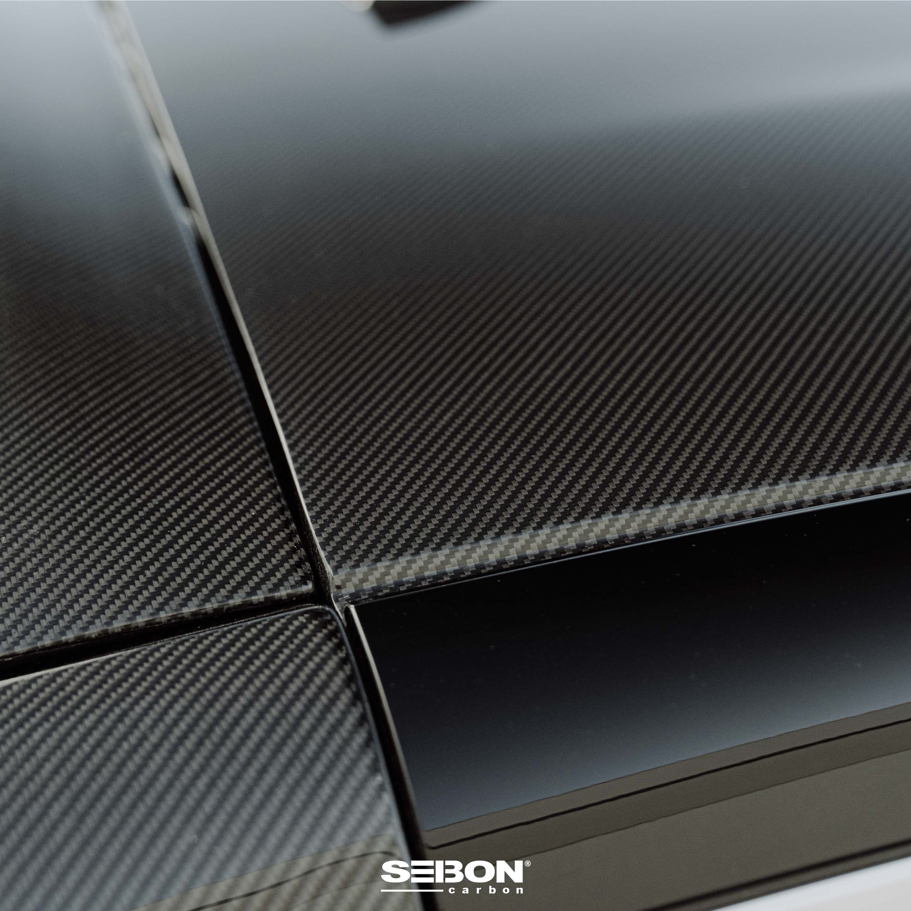 Seibon Dry Carbon Fibre Roof – Nissan Z 23+ Gloss