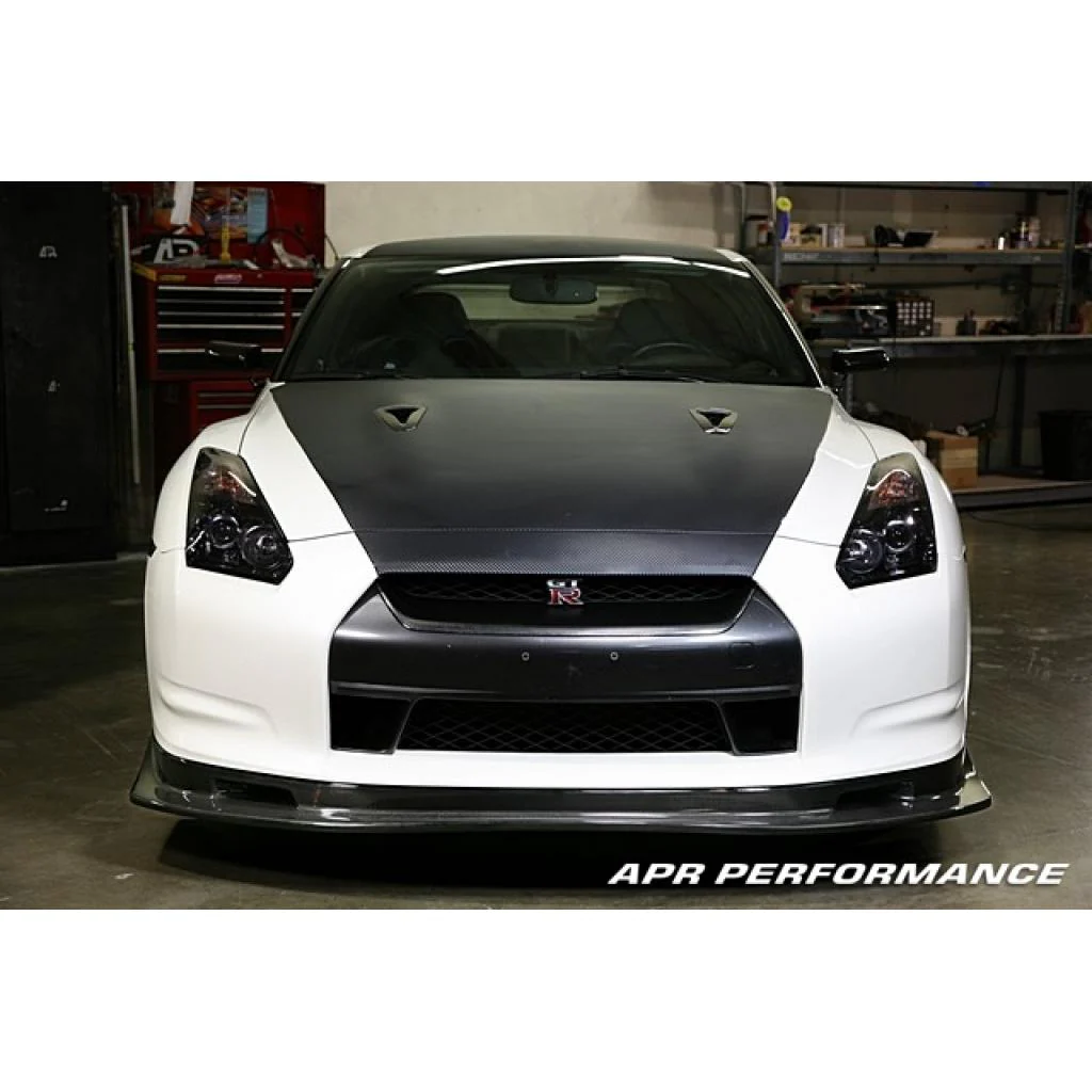 APR Performance Carbon Fiber Front Air Dam / Lip – Nissan GT-R R35 (2008–2011) - Chicane Australia