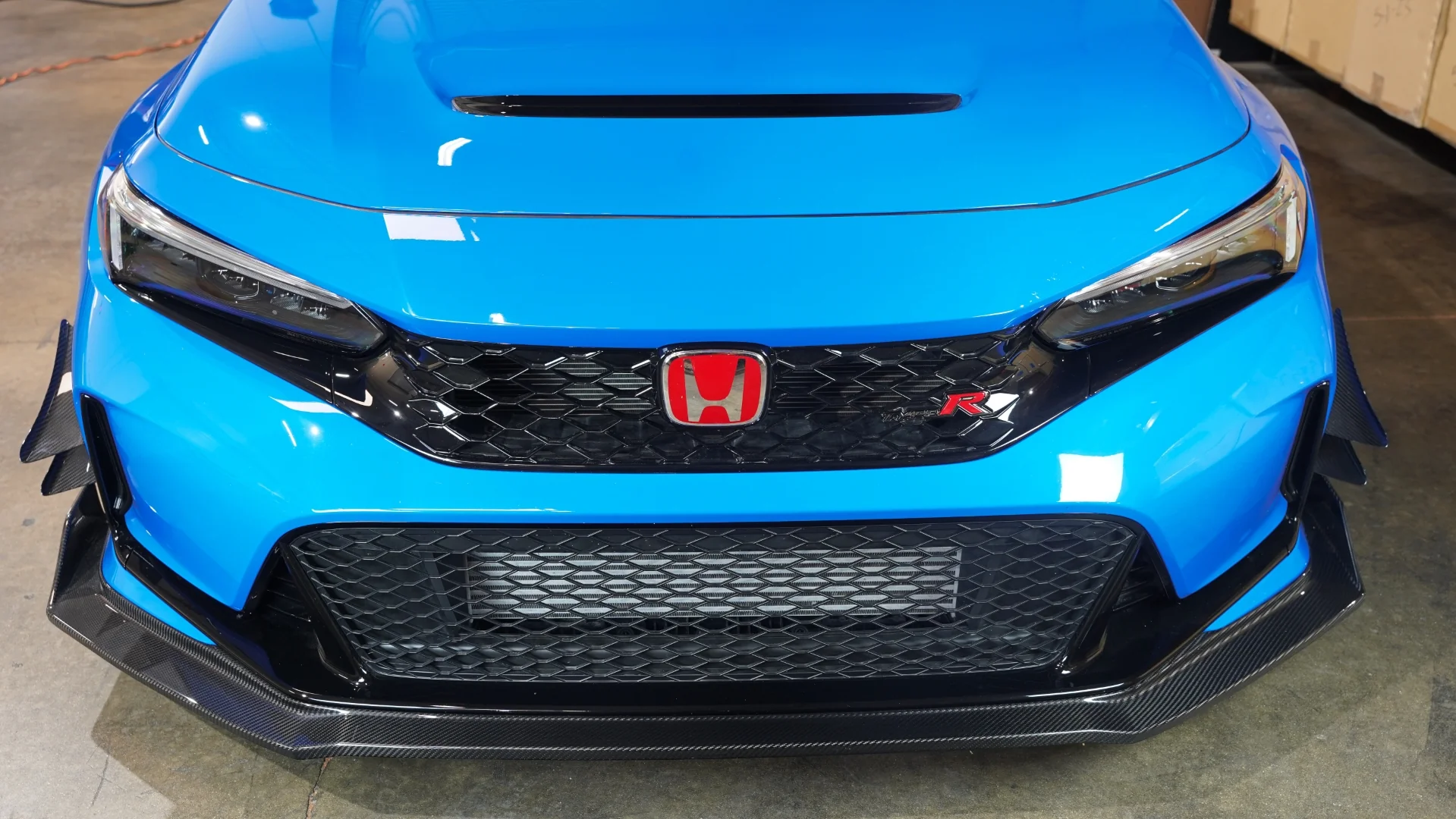 APR Performance Front Bumper Canards (Carbon) – Honda Civic Type R FL5 (2023+) - Chicane Australia