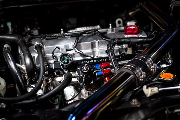 Radium Engineering Black Fuel Rail - Mitsubishi Lancer Evolution X (CZ4A) - 17.5mm Bore - Image 2