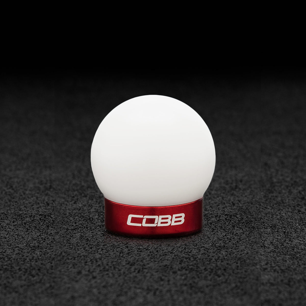 COBB shift knob – Ford Mustang – white knob with Race Red base