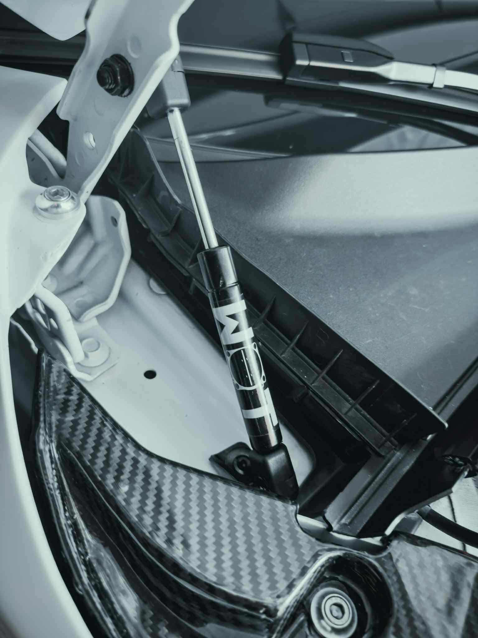 WOT Hood Strut Kit – Honda Civic Type R (FL5) - Chicane Australia