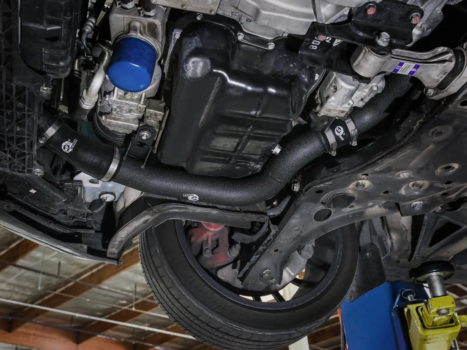 aFe BladeRunner Aluminum Hot Charge Pipe (2-1/4” to 2-1/2”) – Hyundai Kona N – Black