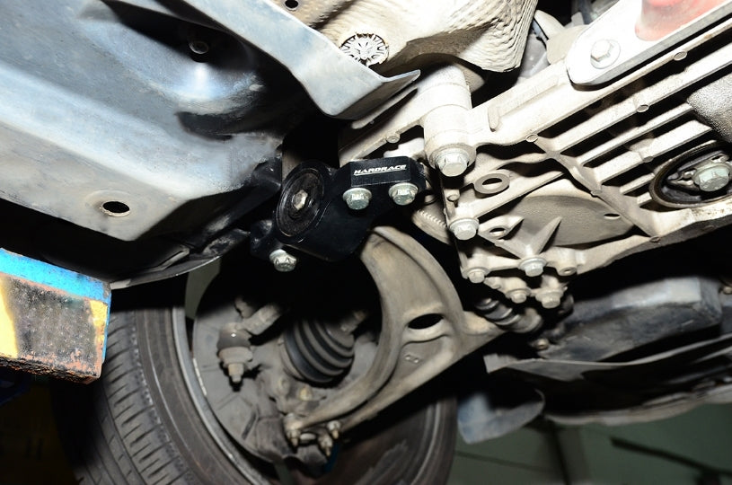 HARDRACE Front Lower Control Arm - Volkswagen Jetta (Mk6/Mk5) / Golf (Mk6/Mk5) / Touran / Caddy (2K) / Golf R (Mk6) - Hardened Rubber - Image 2