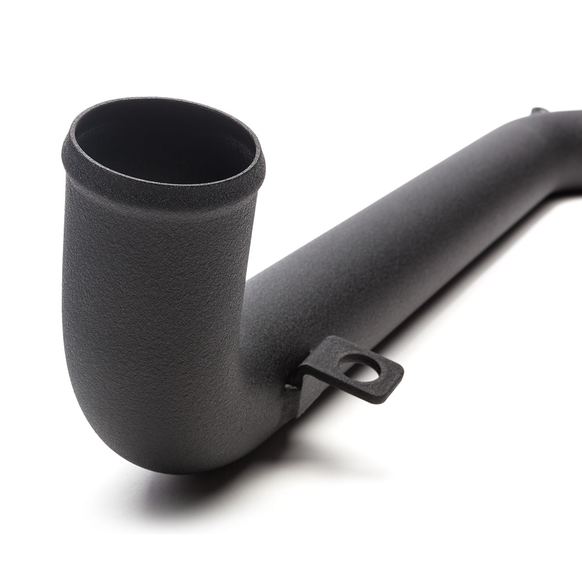 COBB intercooler hard pipe kit – Mitsubishi Lancer Evolution X – pipe end and bracket close-up