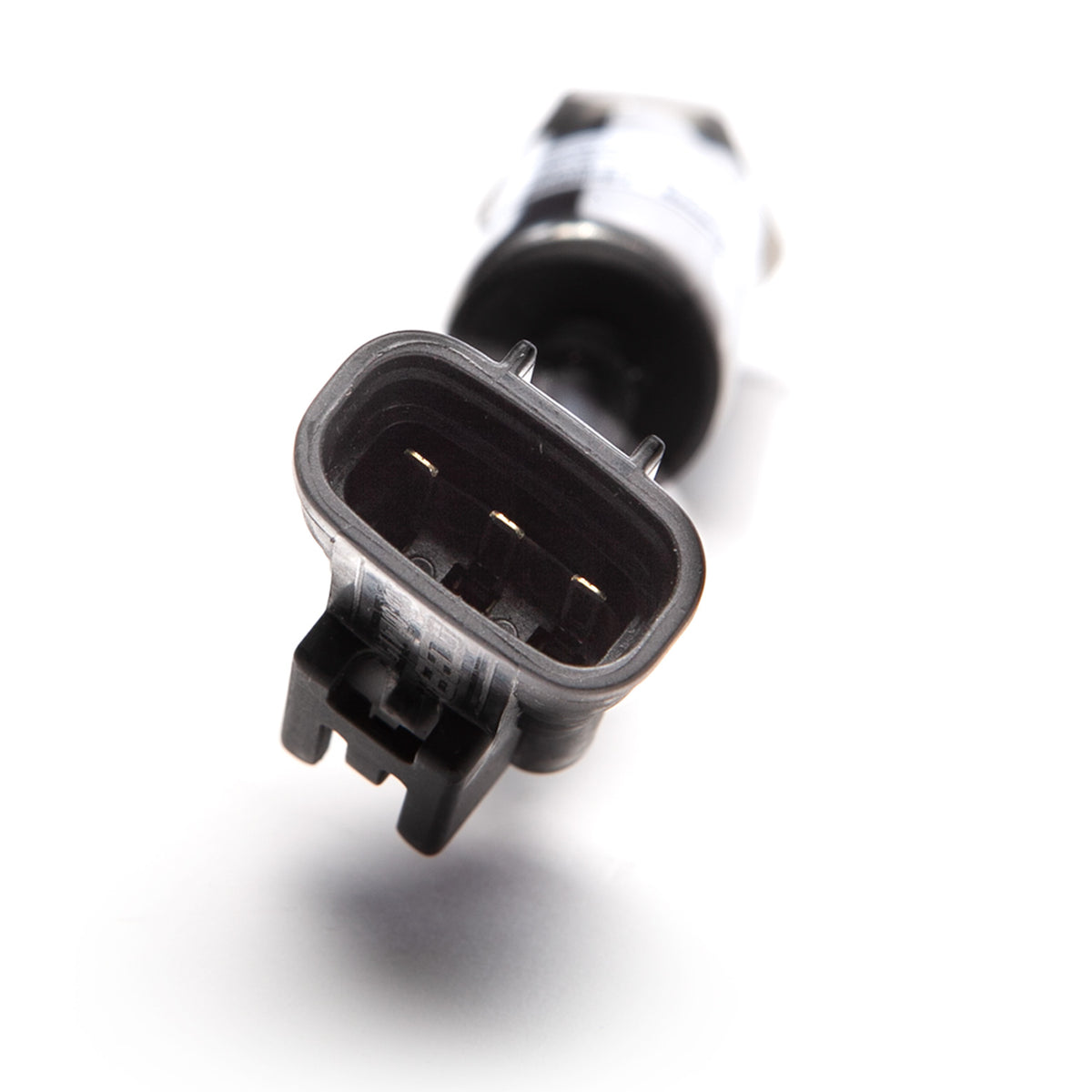 COBB 4 bar MAP sensor – OEM-style three-pin connector close-up