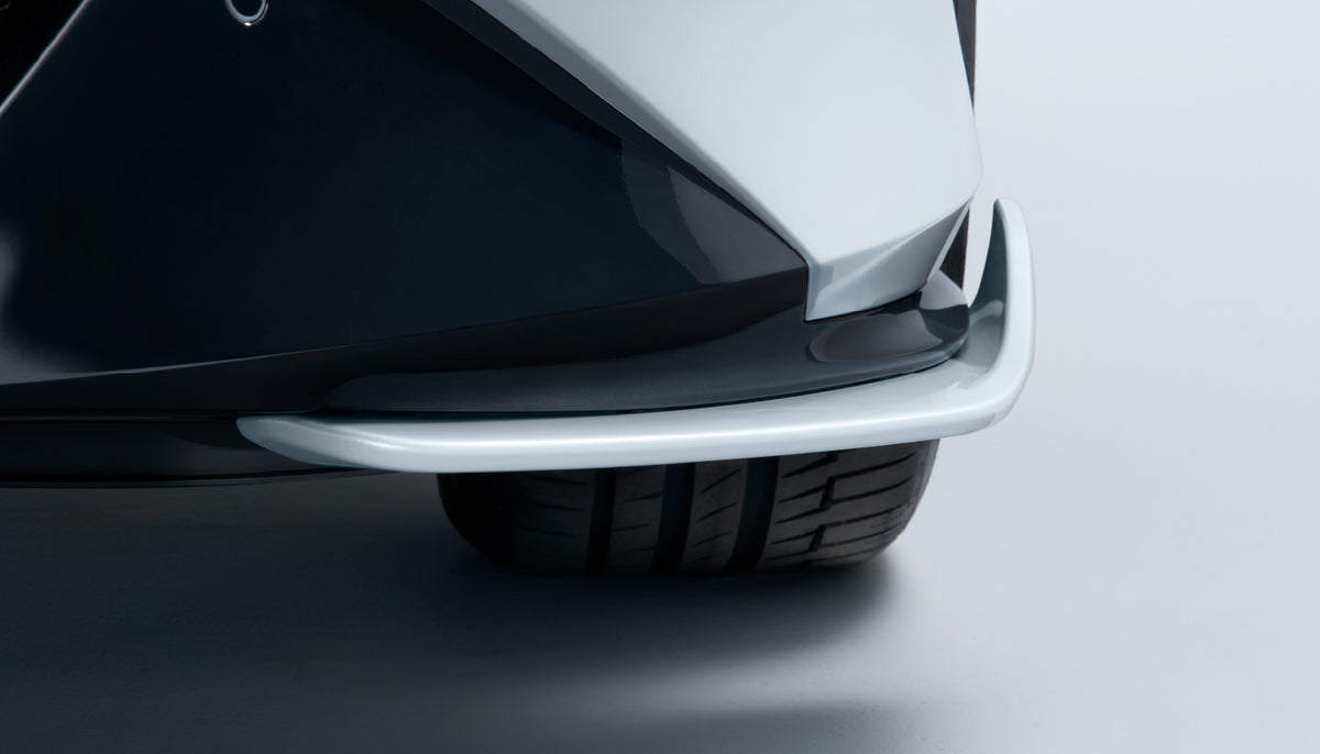Close-up of the Honda Access lower skirt on the Prelude front bumper corner (product illustration)