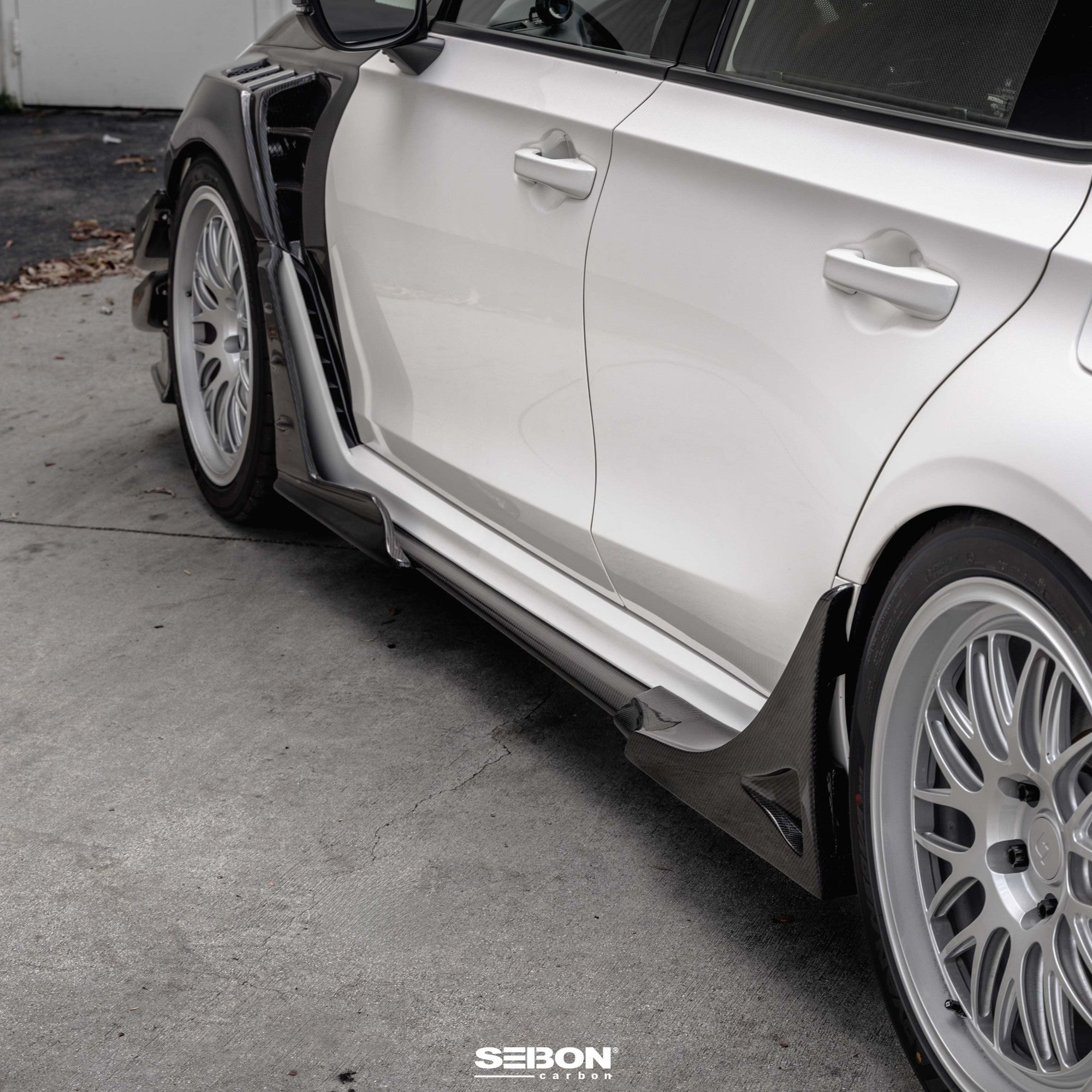 Seibon MB-Style Carbon Fibre Rear Side Skirt Extensions – Honda Civic Type R (FL5) 2023+